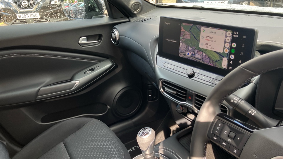 Nissan Juke 1.0 DiG-T N-Connecta 5dr Petrol Hatchback - Image 14