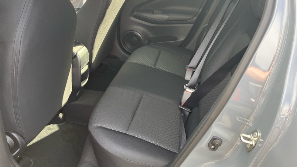 Nissan Juke 1.0 DiG-T N-Connecta 5dr Petrol Hatchback - Image 16
