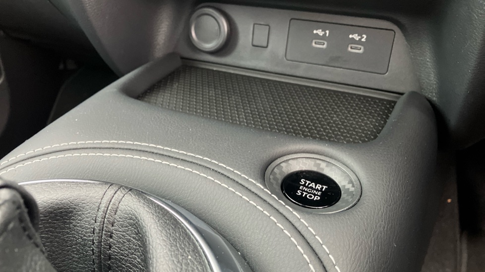 Nissan Juke 1.0 DiG-T N-Connecta 5dr Petrol Hatchback - Image 29