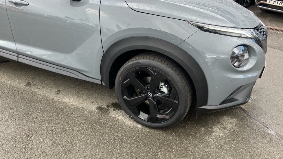 Nissan Juke 1.0 DiG-T N-Connecta 5dr Petrol Hatchback - Image 48