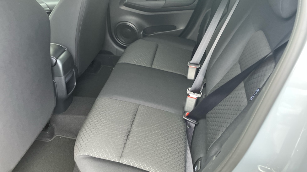 Nissan Juke 1.0 DiG-T N-Connecta 5dr Petrol Hatchback - Image 57
