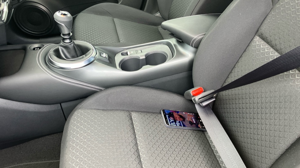 Nissan Juke 1.0 DiG-T N-Connecta 5dr Petrol Hatchback - Image 60