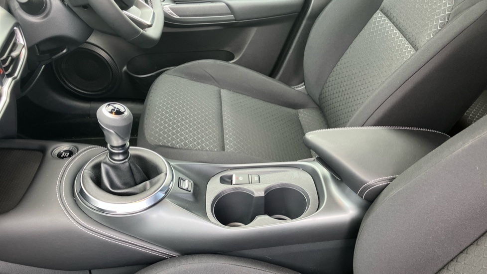 Nissan Juke 1.0 DiG-T N-Connecta 5dr Petrol Hatchback - Image 62