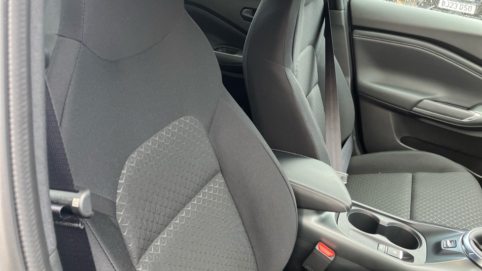 Nissan Juke 1.0 DiG-T N-Connecta 5dr Petrol Hatchback - Image 66