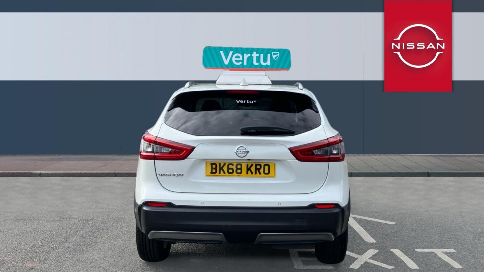 Nissan Qashqai 1.5 dCi 115 N-Connecta 5dr Diesel Hatchback - Image 6