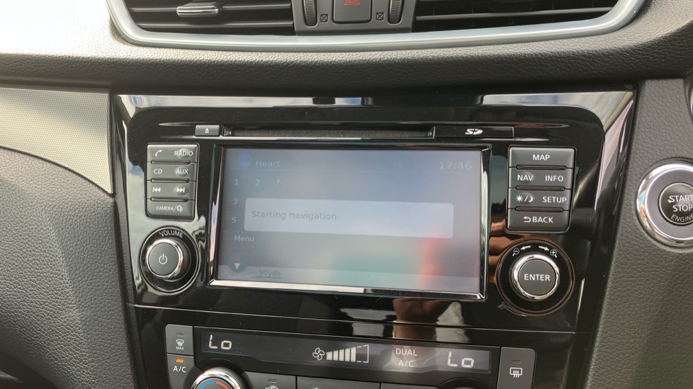 Nissan Qashqai 1.5 dCi 115 N-Connecta 5dr Diesel Hatchback - Image 12