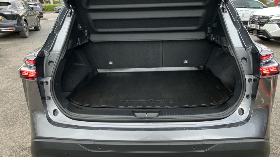 Nissan Qashqai 1.5 E-Power Tekna 5dr Auto Hybrid Hatchback - Image 4