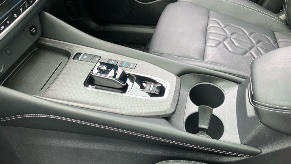 Nissan Qashqai 1.5 E-Power Tekna 5dr Auto Hybrid Hatchback - Image 13