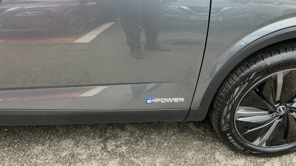 Nissan Qashqai 1.5 E-Power Tekna 5dr Auto Hybrid Hatchback - Image 22