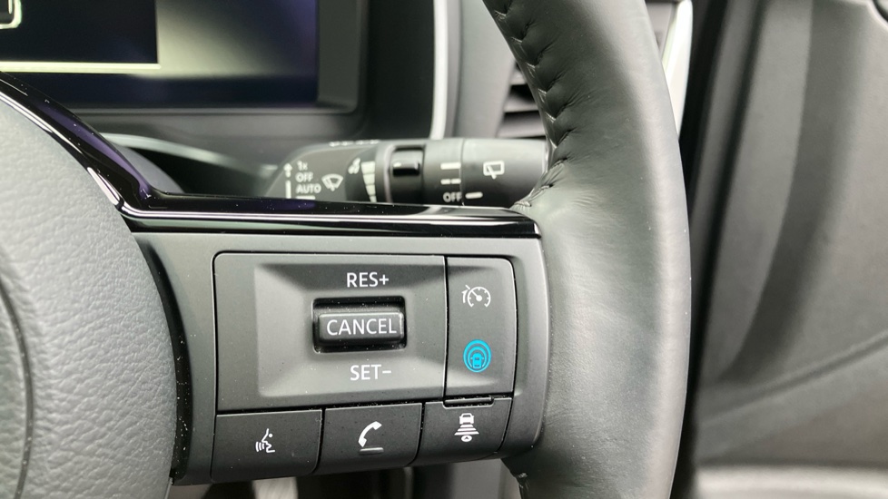 Nissan Qashqai 1.5 E-Power Tekna 5dr Auto Hybrid Hatchback - Image 30