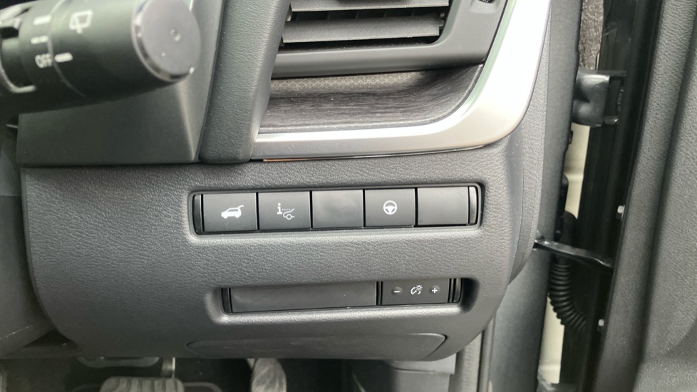 Nissan Qashqai 1.5 E-Power Tekna 5dr Auto Hybrid Hatchback - Image 31