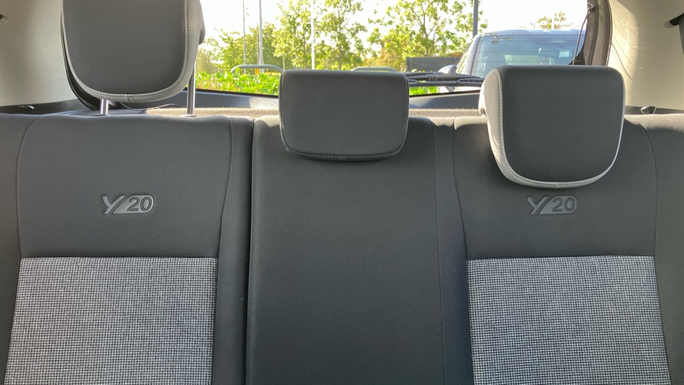 Toyota Yaris 1.5 Hybrid Y20 5dr CVT [Bi-tone] Hybrid Hatchback - Image 15