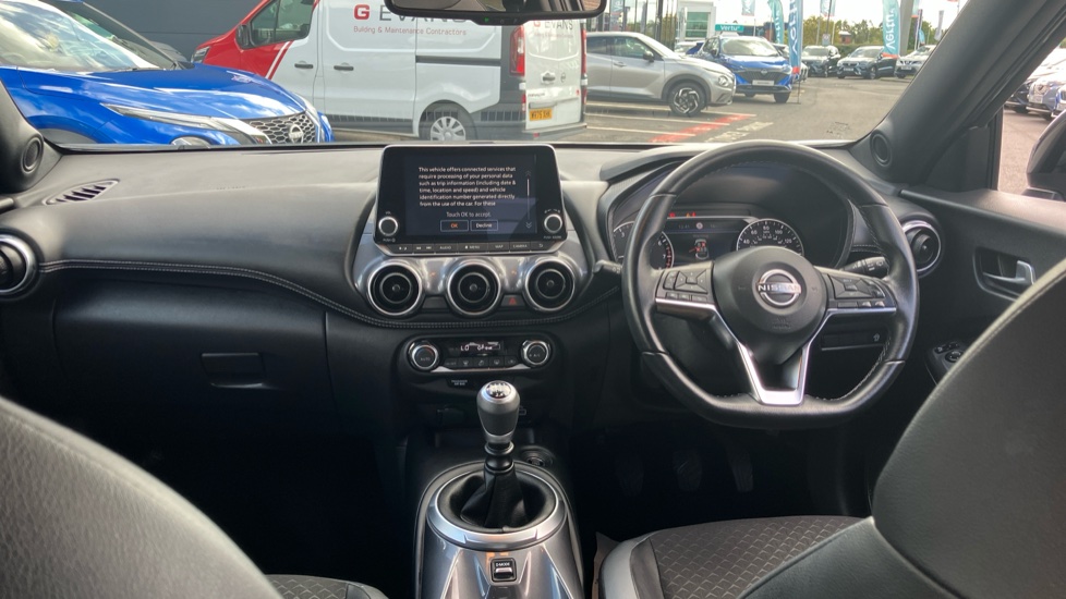Nissan Juke 1.0 DiG-T 114 N-Connecta 5dr Petrol Hatchback - Image 10