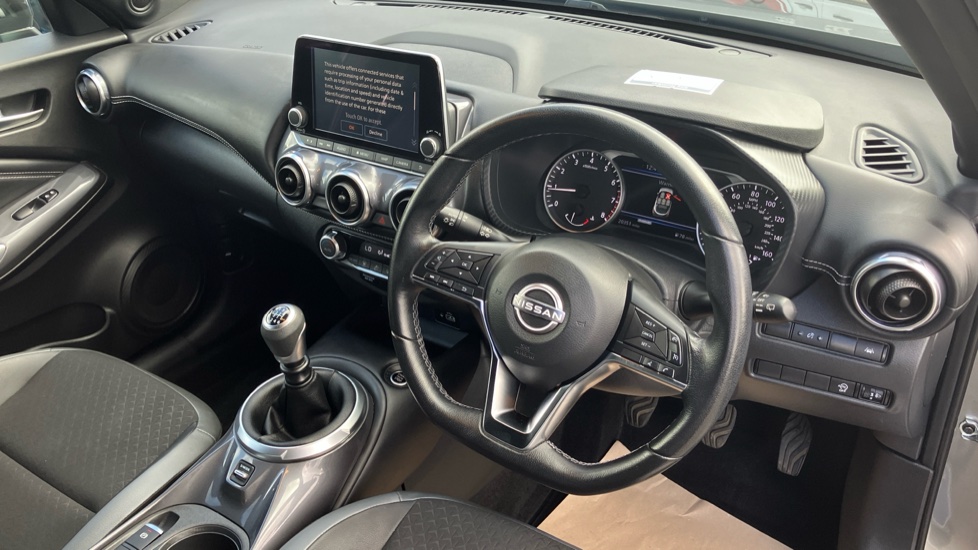 Nissan Juke 1.0 DiG-T 114 N-Connecta 5dr Petrol Hatchback - Image 11