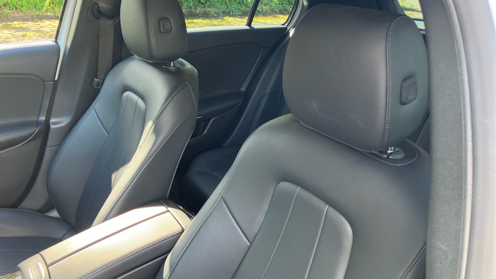Mercedes-Benz A-Class A180 Sport Executive Edition 5dr Auto Petrol Hatchback - Image 46