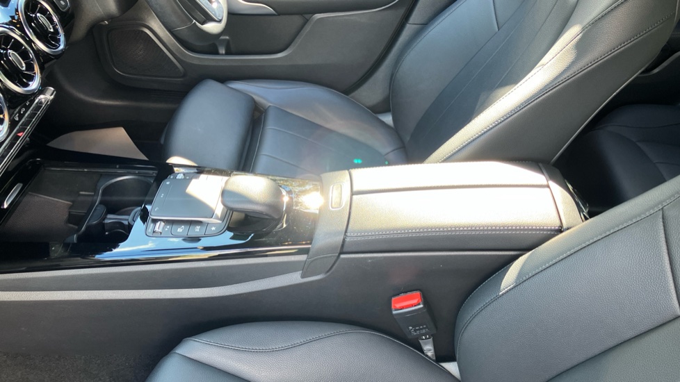 Mercedes-Benz A-Class A180 Sport Executive Edition 5dr Auto Petrol Hatchback - Image 47