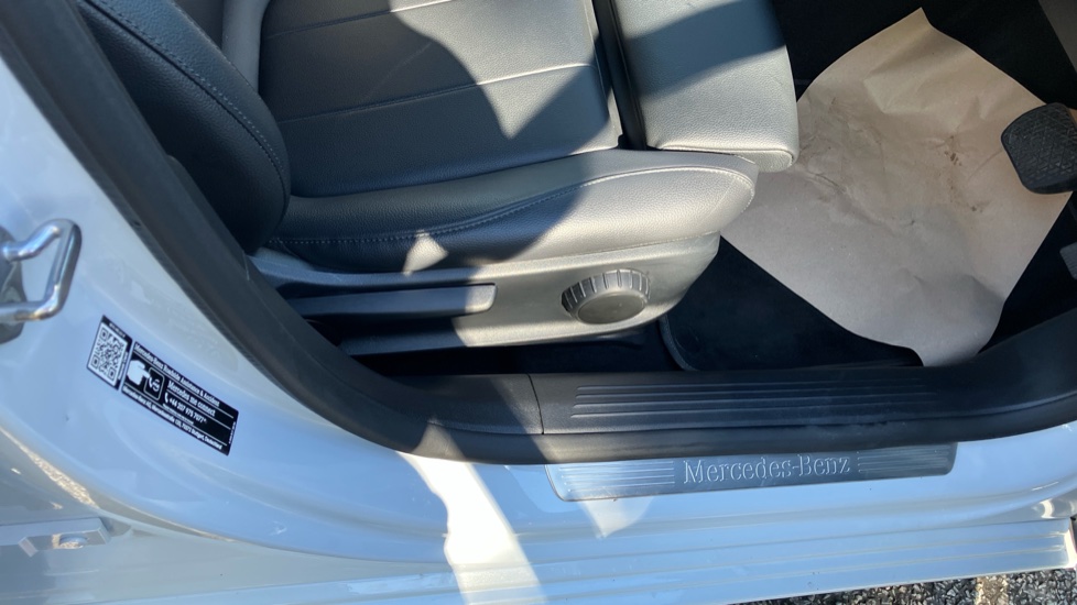 Mercedes-Benz A-Class A180 Sport Executive Edition 5dr Auto Petrol Hatchback - Image 49