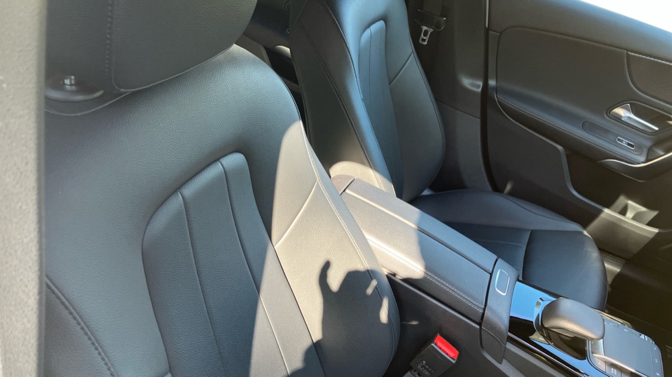 Mercedes-Benz A-Class A180 Sport Executive Edition 5dr Auto Petrol Hatchback - Image 51