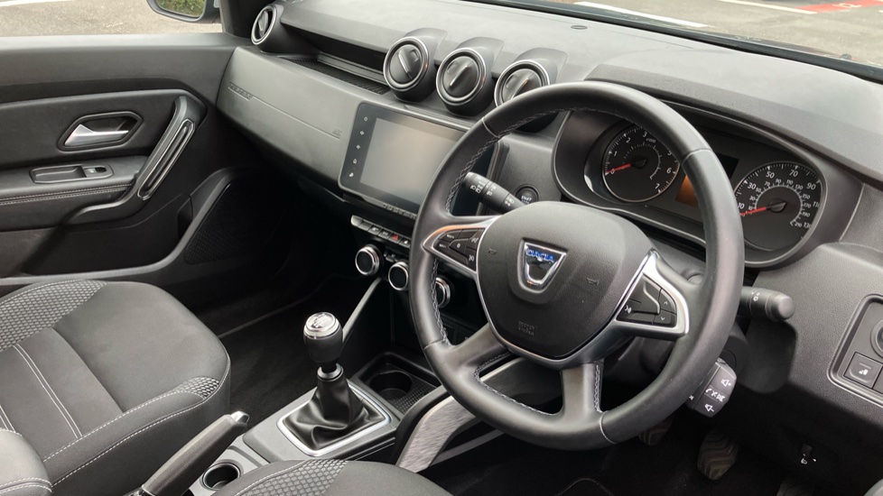 Dacia Duster 1.3 TCe 130 Prestige 5dr Petrol Estate - Image 11