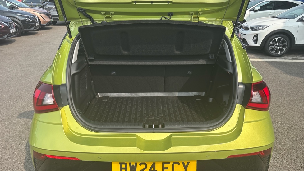 Hyundai i20 1.0T GDi Ultimate 5dr DCT Petrol Hatchback - Image 4