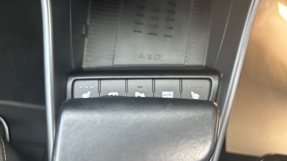 Hyundai i20 1.0T GDi Ultimate 5dr DCT Petrol Hatchback - Image 28