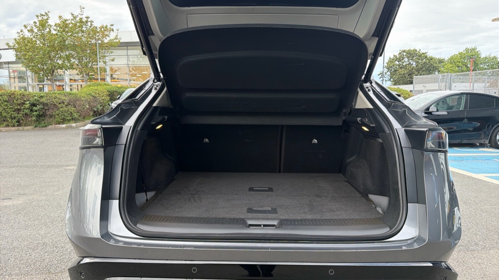 Nissan ARIYA 160kW Advance 63kWh 22kWCh 5dr Auto Electric Hatchback - Image 4
