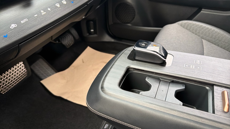 Nissan ARIYA 160kW Advance 63kWh 22kWCh 5dr Auto Electric Hatchback - Image 13