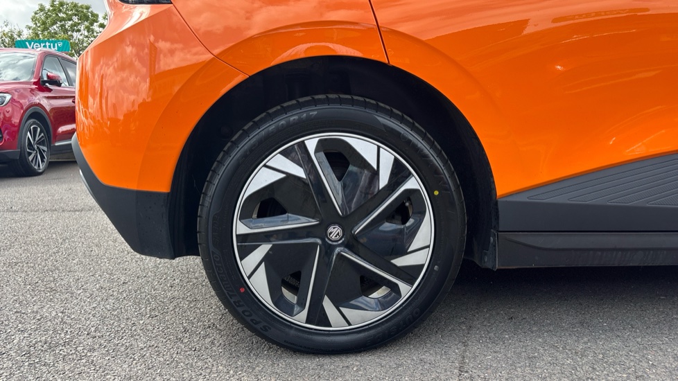 MG MG4 150kW Trophy EV Long Range 64kWh 5dr Auto Electric Hatchback - Image 7