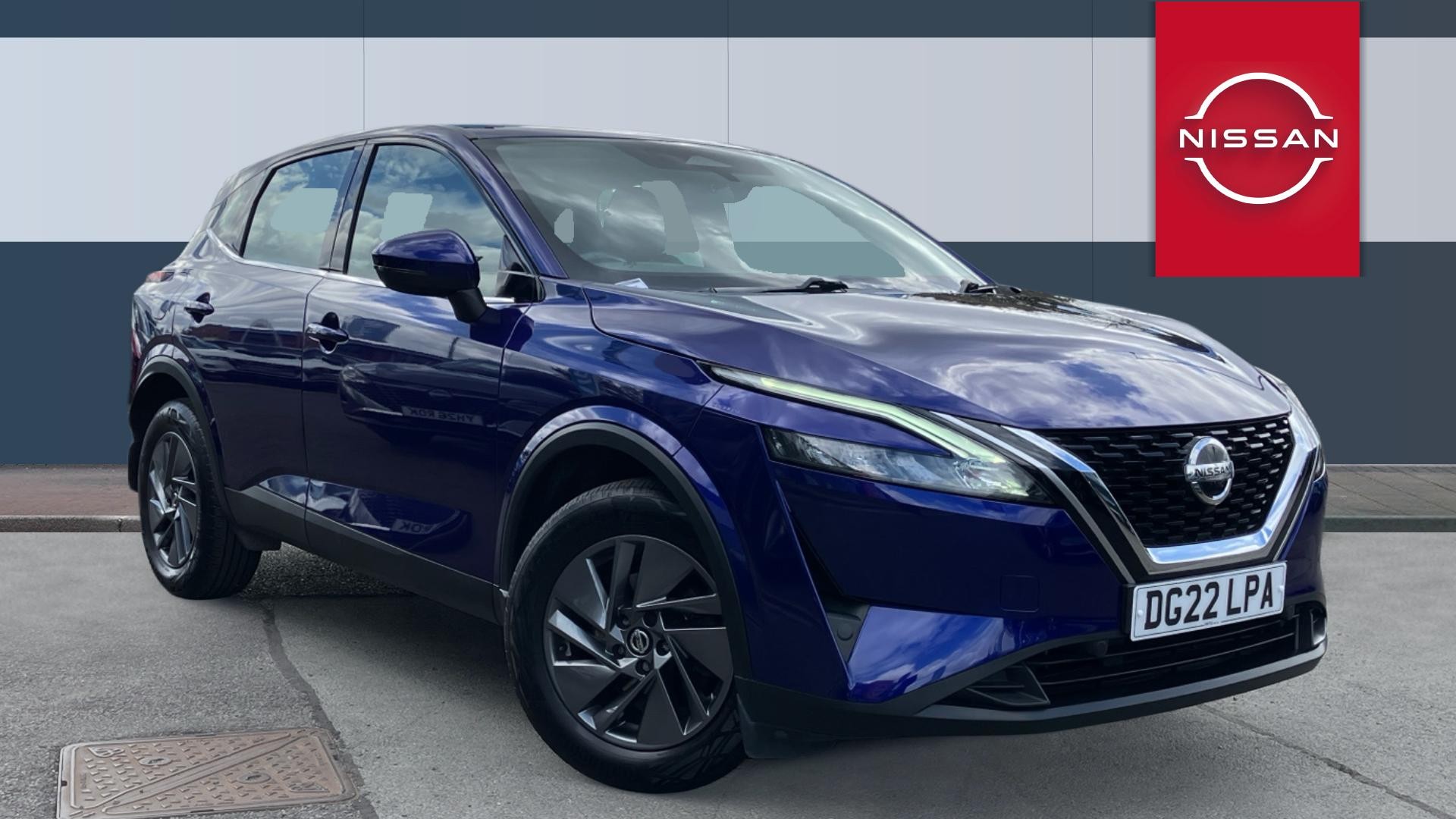 Nissan Qashqai listing photo