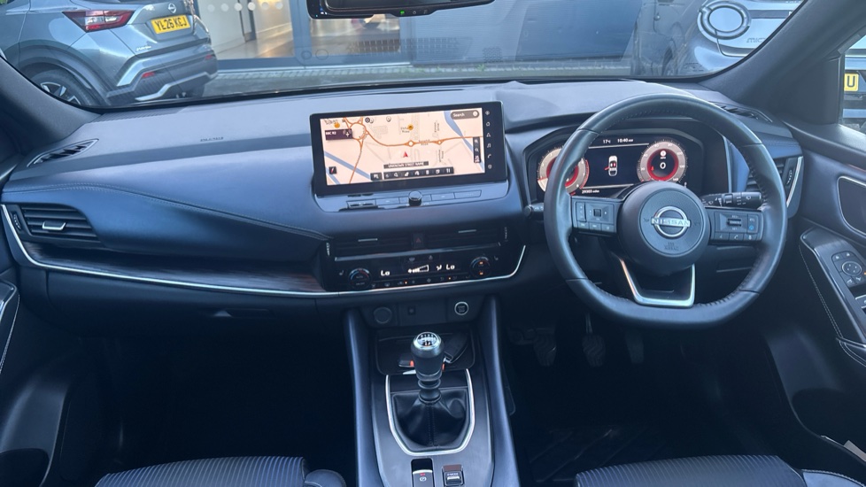 Nissan Qashqai 1.3 DiG-T MH Tekna 5dr Petrol Hatchback - Image 10