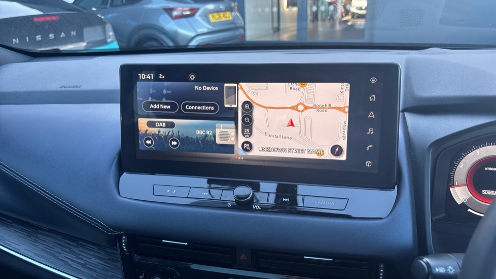 Nissan Qashqai 1.3 DiG-T MH Tekna 5dr Petrol Hatchback - Image 12
