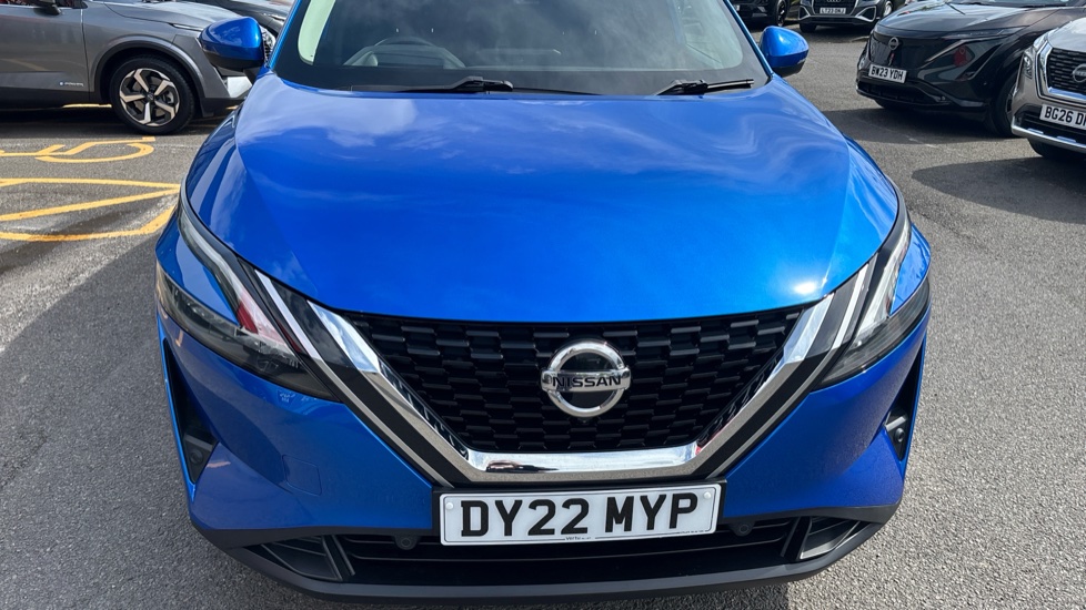 Nissan Qashqai 1.3 DiG-T MH N-Connecta 5dr Petrol Hatchback - Image 8