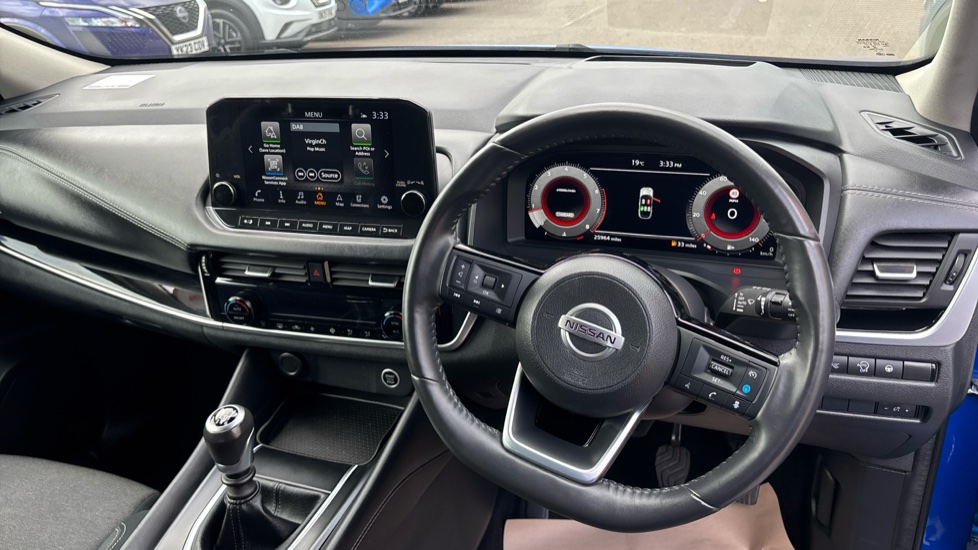 Nissan Qashqai 1.3 DiG-T MH N-Connecta 5dr Petrol Hatchback - Image 10