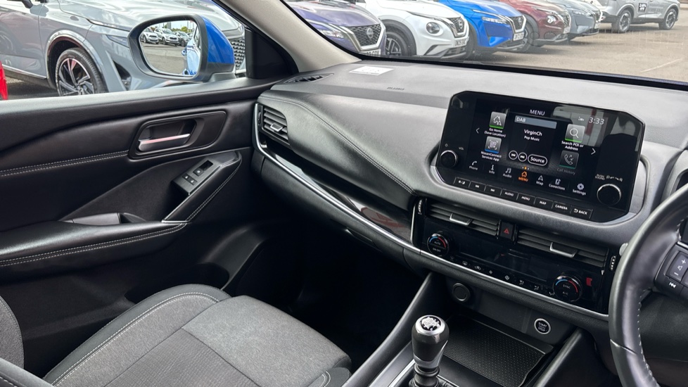 Nissan Qashqai 1.3 DiG-T MH N-Connecta 5dr Petrol Hatchback - Image 14