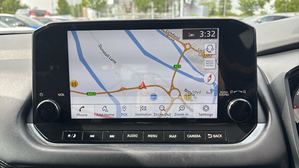 Nissan Qashqai 1.3 DiG-T MH N-Connecta 5dr Petrol Hatchback - Image 42