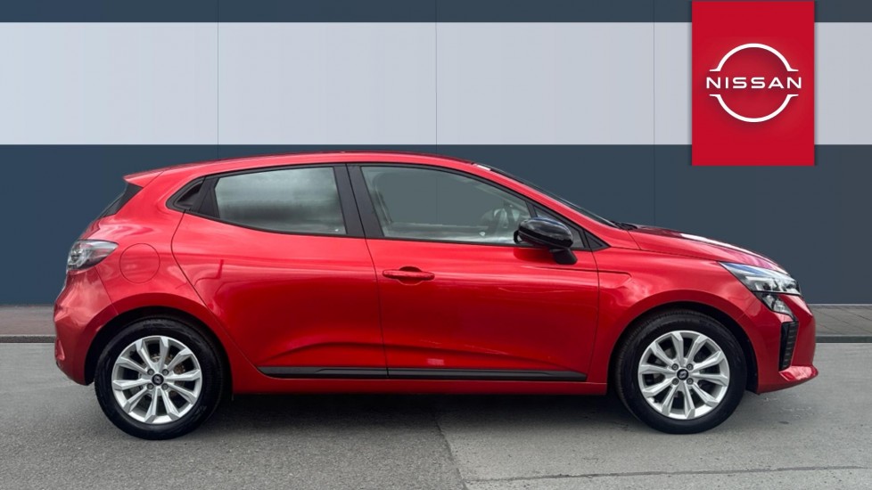Renault Clio 1.0 TCe 90 Evolution 5dr Petrol Hatchback - Image 5