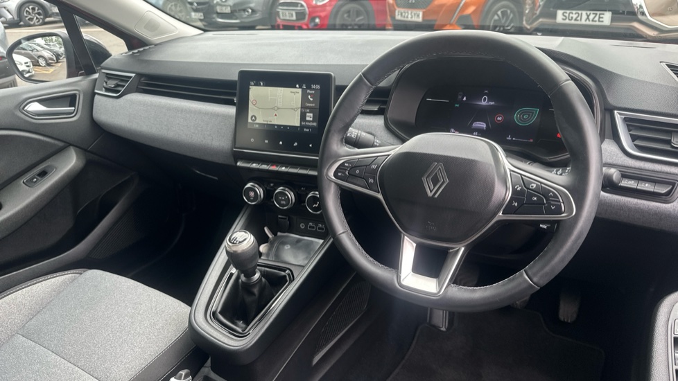 Renault Clio 1.0 TCe 90 Evolution 5dr Petrol Hatchback - Image 9