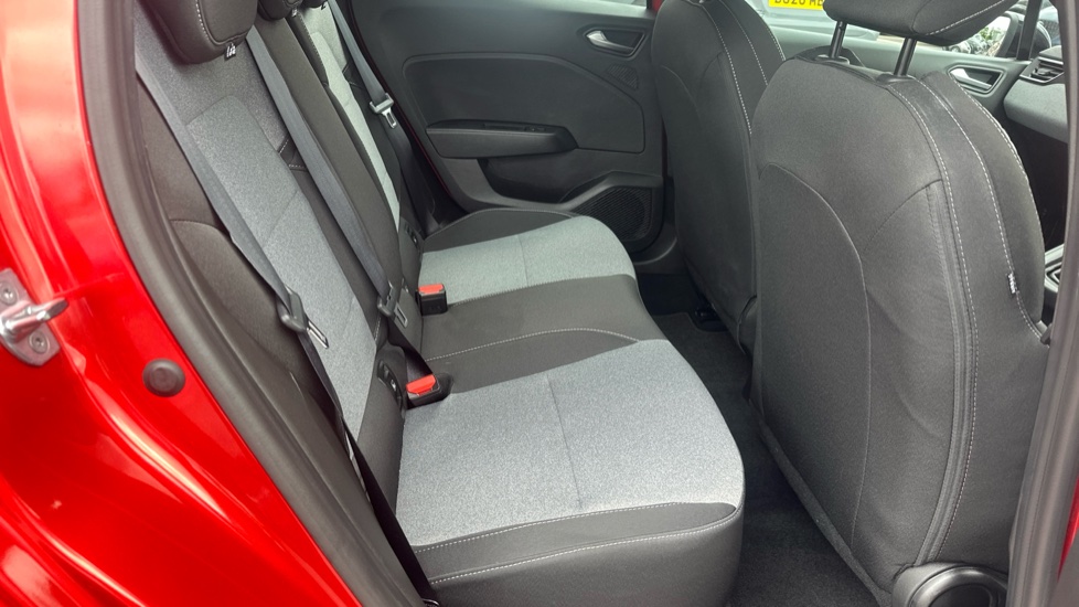 Renault Clio 1.0 TCe 90 Evolution 5dr Petrol Hatchback - Image 16