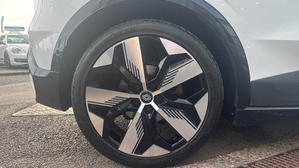 Renault Megane E-Tech EV60 160kW Techno 60kWh Optimum Charge 5dr Auto Electric Hatchback - Image 7