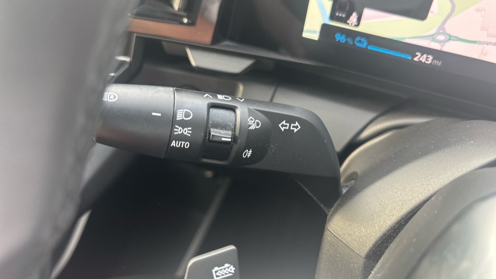 Renault Megane E-Tech EV60 160kW Techno 60kWh Optimum Charge 5dr Auto Electric Hatchback - Image 21