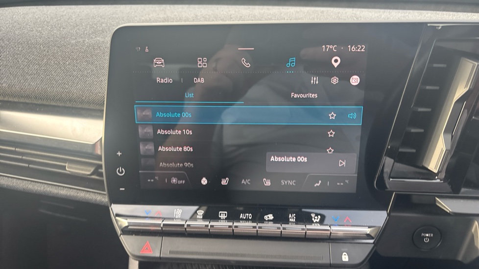 Renault Megane E-Tech EV60 160kW Techno 60kWh Optimum Charge 5dr Auto Electric Hatchback - Image 33