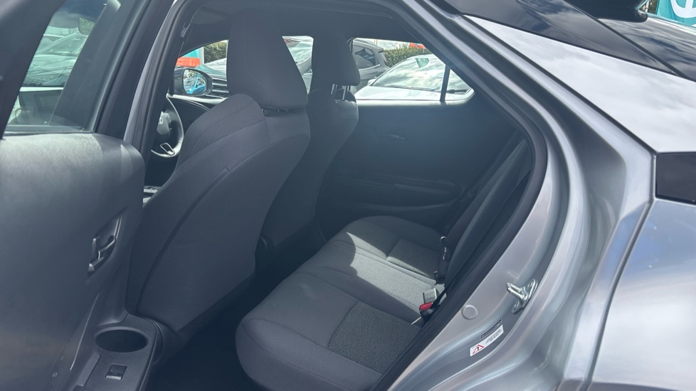 Toyota C-HR 1.8 Hybrid Icon 5dr CVT Hybrid Hatchback - Image 16