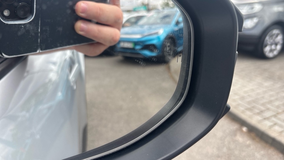 Toyota C-HR 1.8 Hybrid Icon 5dr CVT Hybrid Hatchback - Image 27