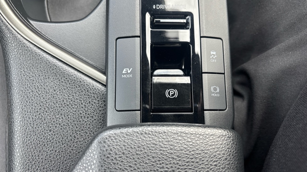 Toyota C-HR 1.8 Hybrid Icon 5dr CVT Hybrid Hatchback - Image 29