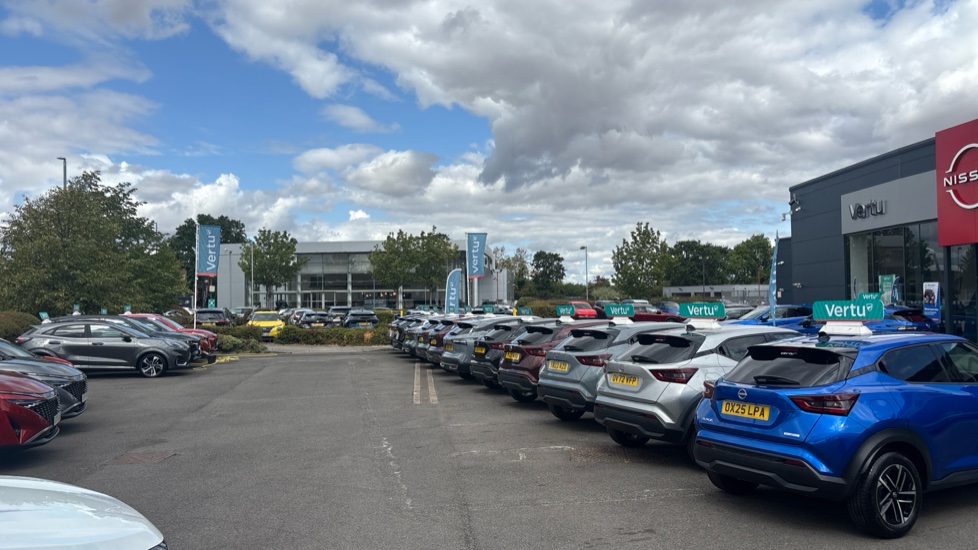 Toyota C-HR 1.8 Hybrid Icon 5dr CVT Hybrid Hatchback - Image 47