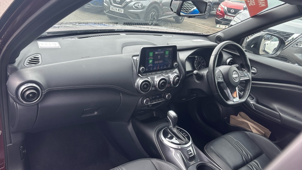 Nissan Juke 1.6 Hybrid Tekna 5dr Auto Hybrid Hatchback - Image 9