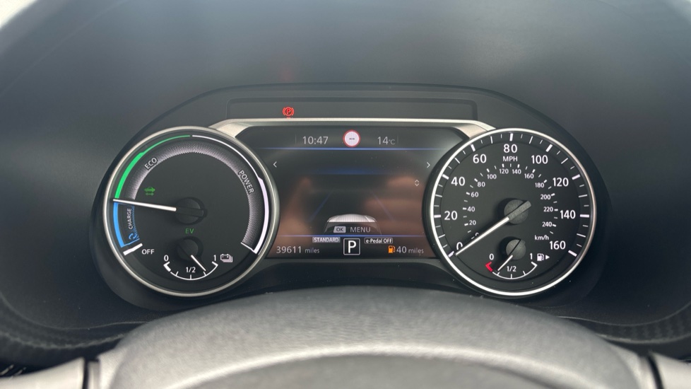Nissan Juke 1.6 Hybrid Tekna 5dr Auto Hybrid Hatchback - Image 18