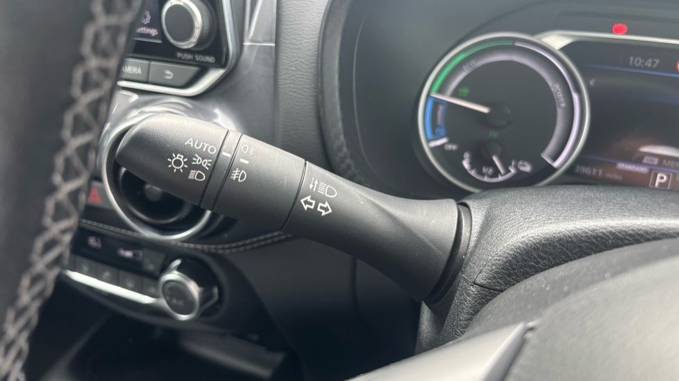 Nissan Juke 1.6 Hybrid Tekna 5dr Auto Hybrid Hatchback - Image 21