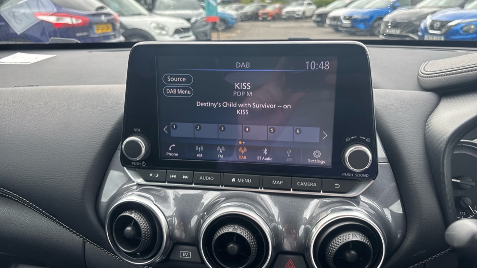Nissan Juke 1.6 Hybrid Tekna 5dr Auto Hybrid Hatchback - Image 31