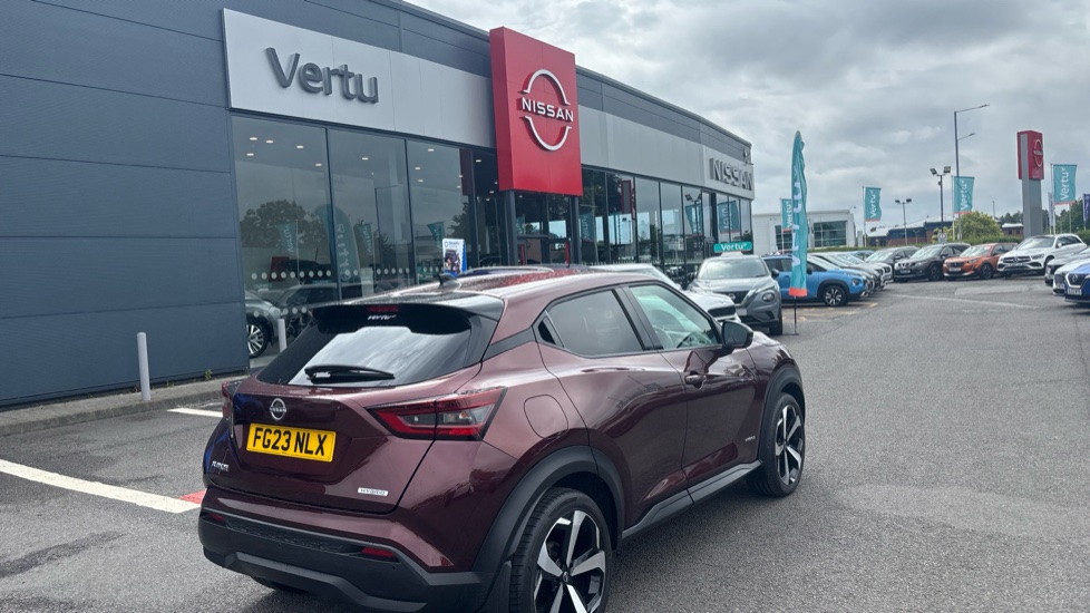 Nissan Juke 1.6 Hybrid Tekna 5dr Auto Hybrid Hatchback - Image 45
